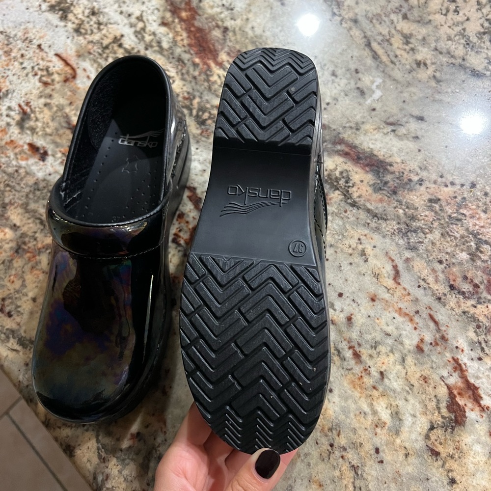 Womens dansko shoes